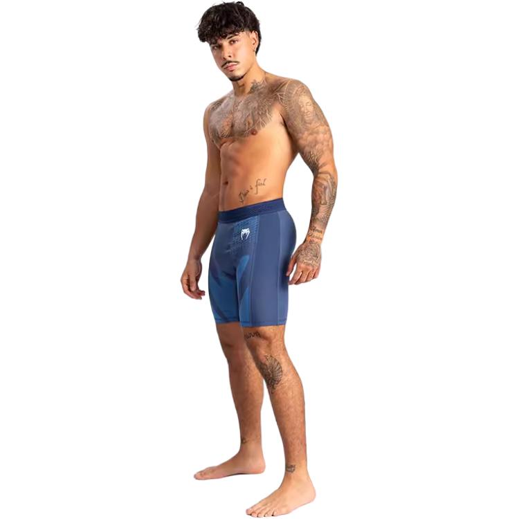 Шорты спортивные Attack для мужчин VENUM, marine синий-018
Шорты спортивные Attack для мужчин VENUM, marine синий-018