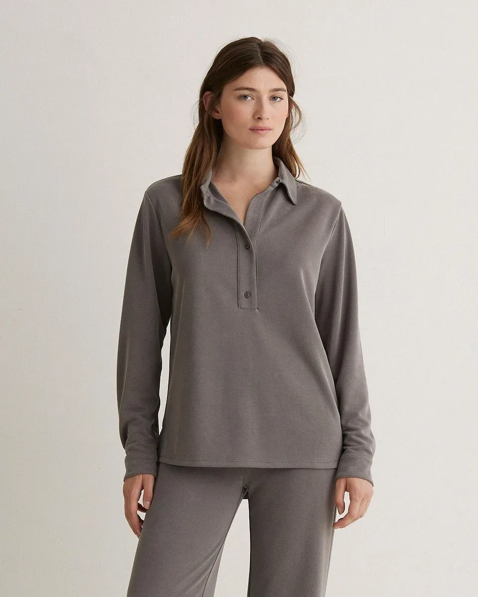 Женская рубашка с длинными рукавами, воротником-поло и пуговицами на манжетах Yerse, серый
Женская рубашка с длинными рукавами, воротником-поло и пуговицами на манжетах Yerse, серый