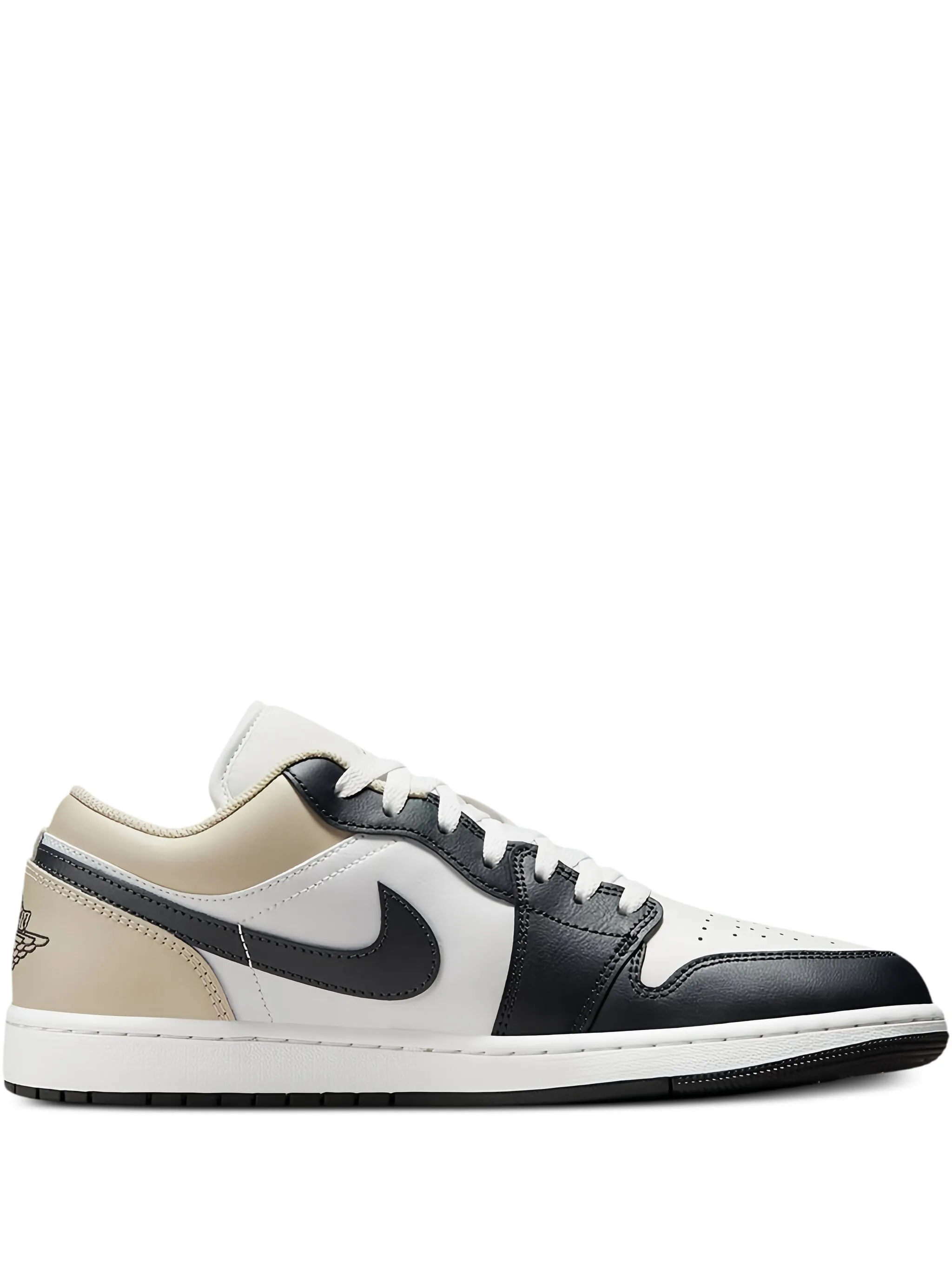 Кроссовки Air Jordan 1 с логотипом Nike, белый
Кроссовки Air Jordan 1 с логотипом Nike, белый