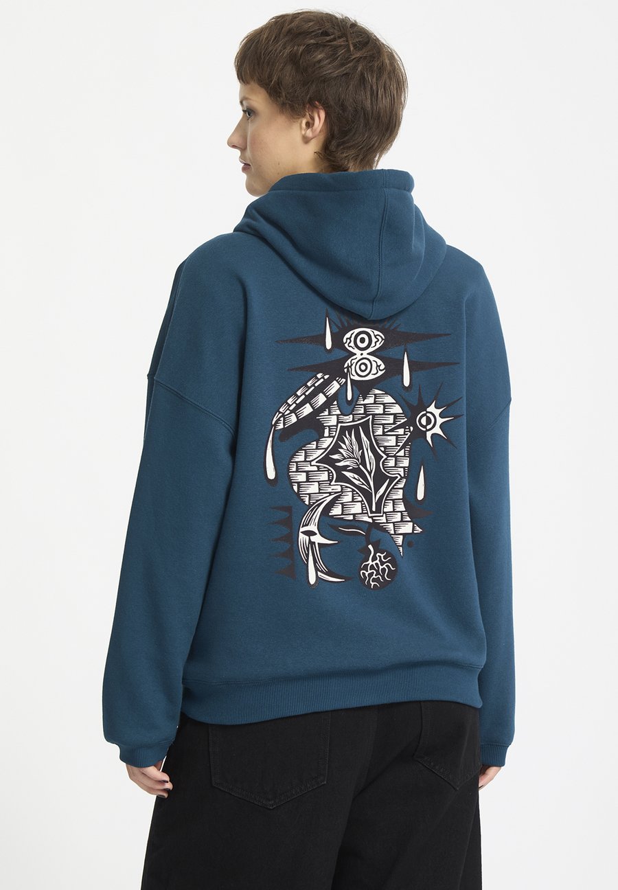 Худи Volcom FA VADERETRO, Emerald Green/Blue
Худи Volcom FA VADERETRO, Emerald Green/Blue