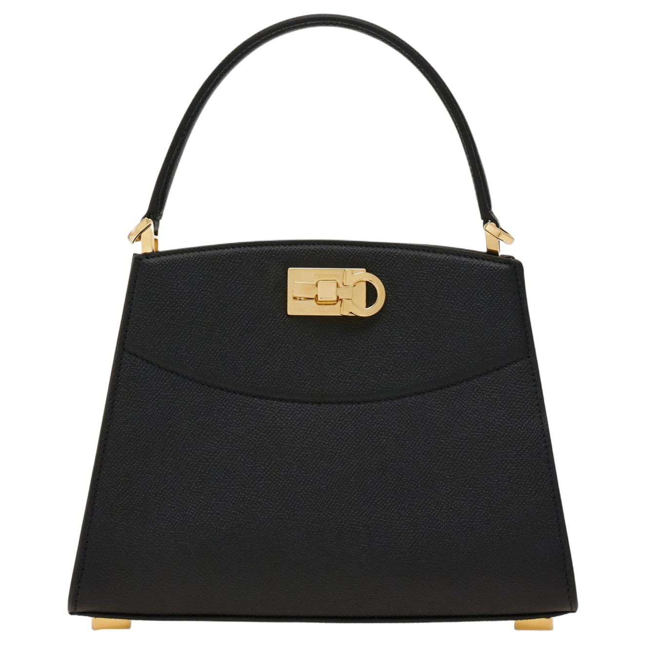 Ferragamo Сумка через плечо Studio Calfskin, кросс-боди, мини-сумка женская black
Ferragamo Сумка через плечо Studio Calfskin, кросс-боди, мини-сумка женская black