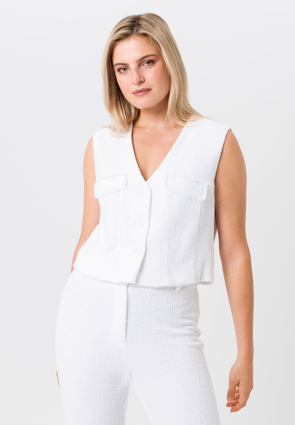 Жилет TUZZI, белый 
Жилет TUZZI, белый