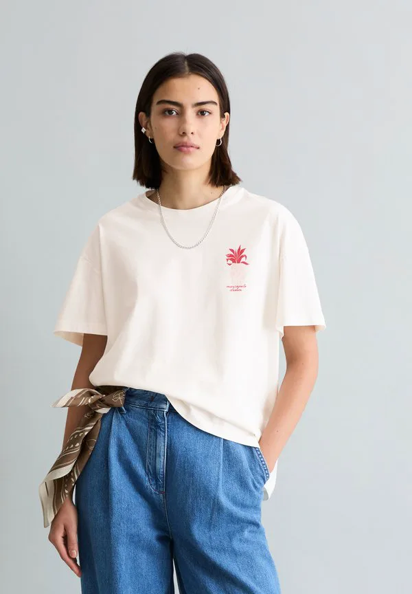 Свободная футболка в австралийском стиле с базовым принтом Marc O'Polo Denim, Silky White, Белый, Свободная футболка в австралийском стиле с базовым принтом Marc O'Polo Denim, Silky White
Свободная футболка в австралийском стиле с базовым принтом Marc O'Polo Denim, Silky White, Белый, Свободная футболка в австралийском стиле с базовым принтом Marc O'Polo Denim, Silky White