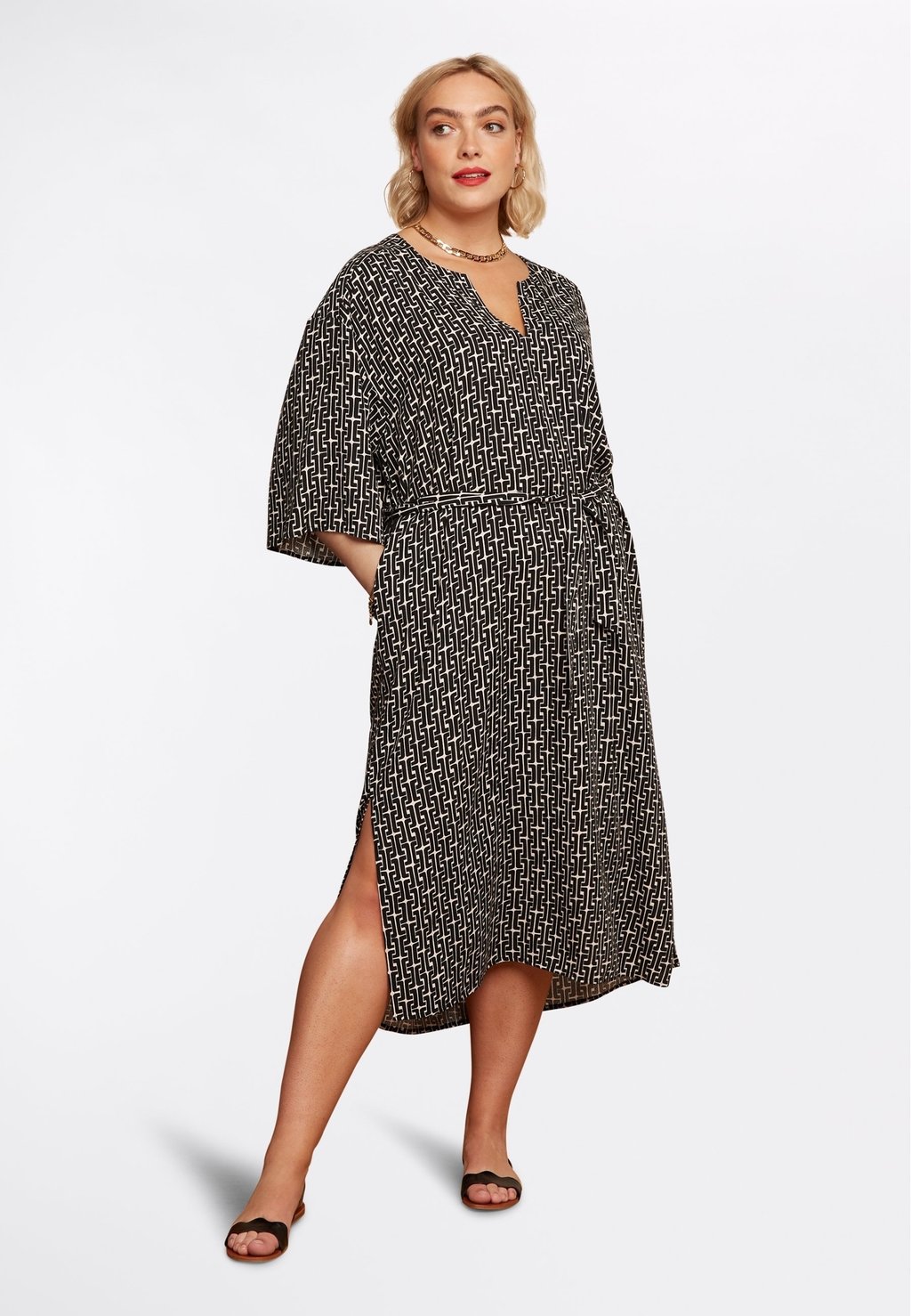 Повседневное платье KIKI KAFTAN FRANKIE King Louie, черный
Повседневное платье KIKI KAFTAN FRANKIE King Louie, черный