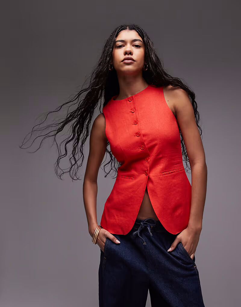 Льняной удлиненный приталенный жилет с карманами красного цвета Topshop
Льняной удлиненный приталенный жилет с карманами красного цвета Topshop