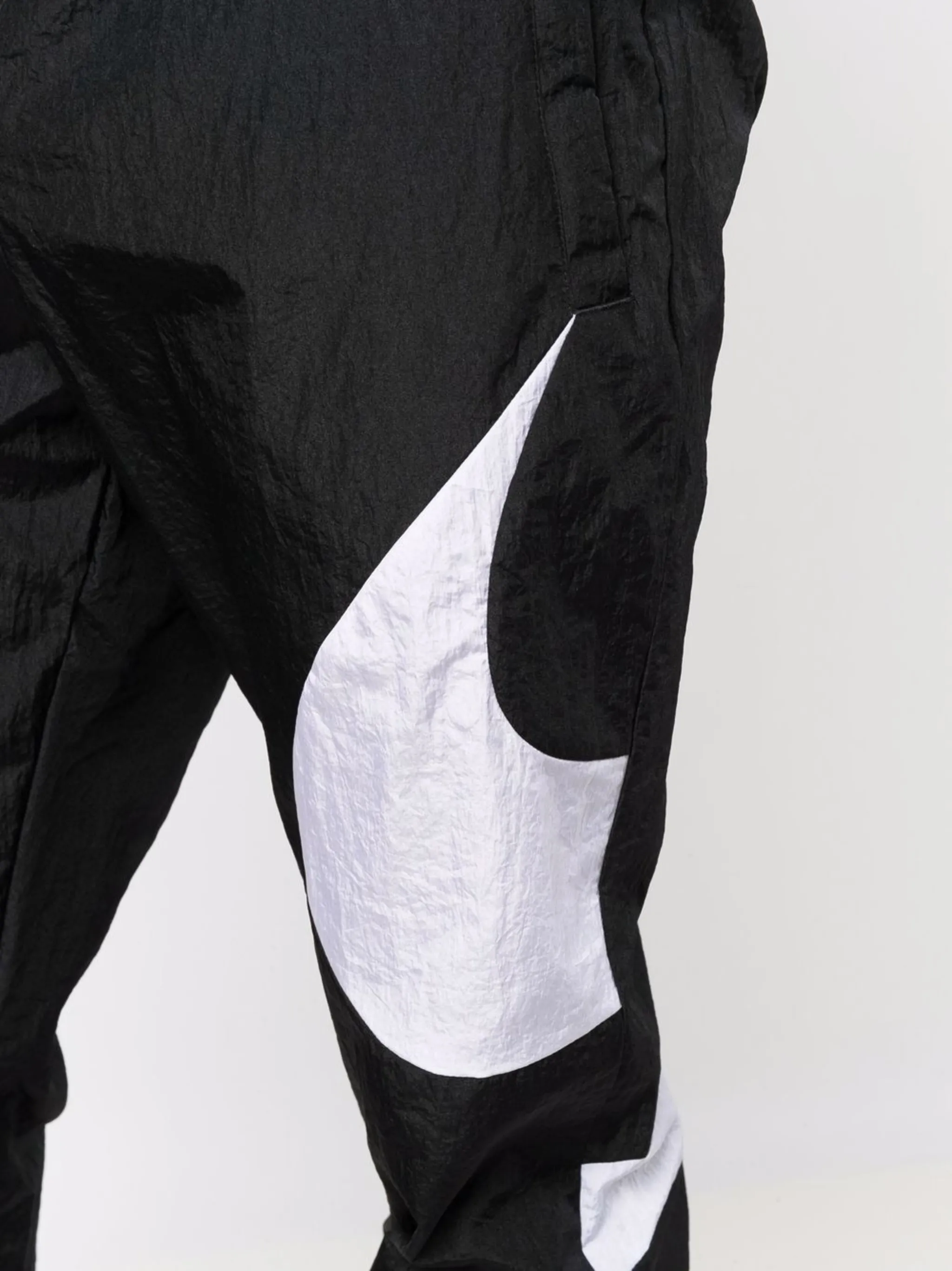 Спортивные брюки с принтом Nike, черный
Спортивные брюки с принтом Nike, черный