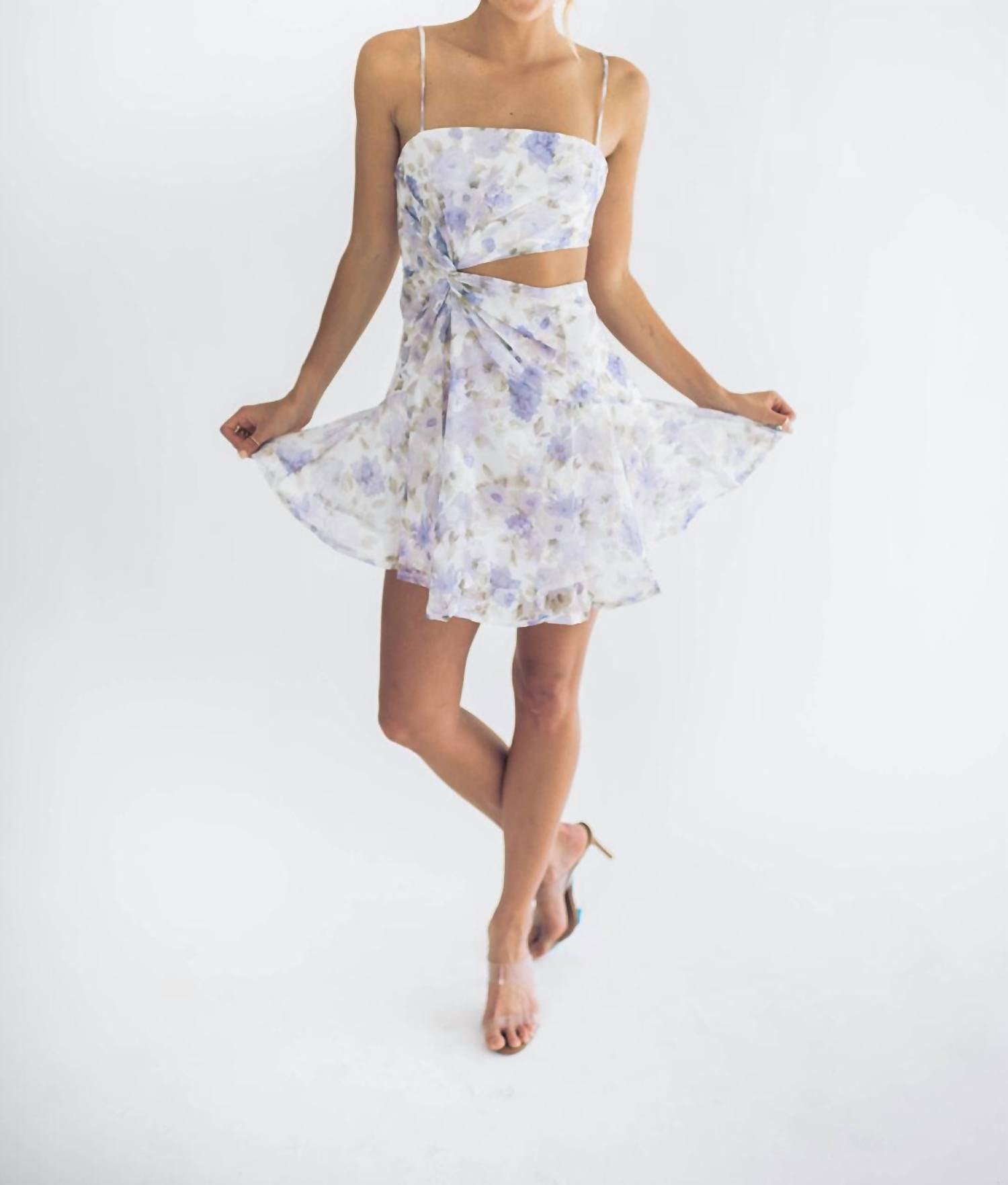 Falcon park Мини-платье Никита с вырезами, разноцветное
Falcon park Мини-платье Никита с вырезами, разноцветное