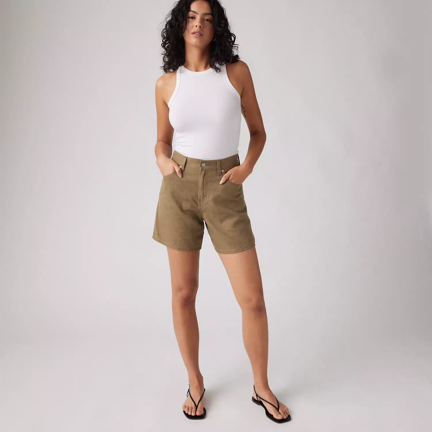 Легкие женские шорты из смеси льна с высокой талией и мешковатым кроем Levi's, цвет Oatmeal Linen - Brown
Легкие женские шорты из смеси льна с высокой талией и мешковатым кроем Levi's, цвет Oatmeal Linen - Brown