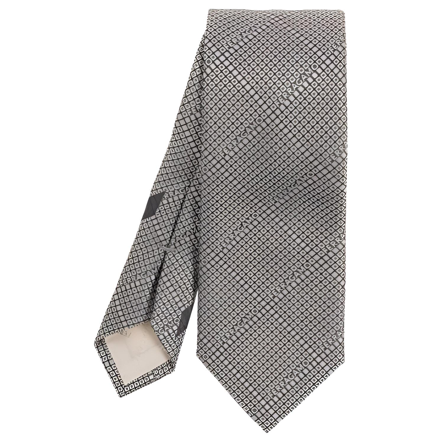 Галстук Ferragamo с вышитым логотипом
Галстук Ferragamo с вышитым логотипом