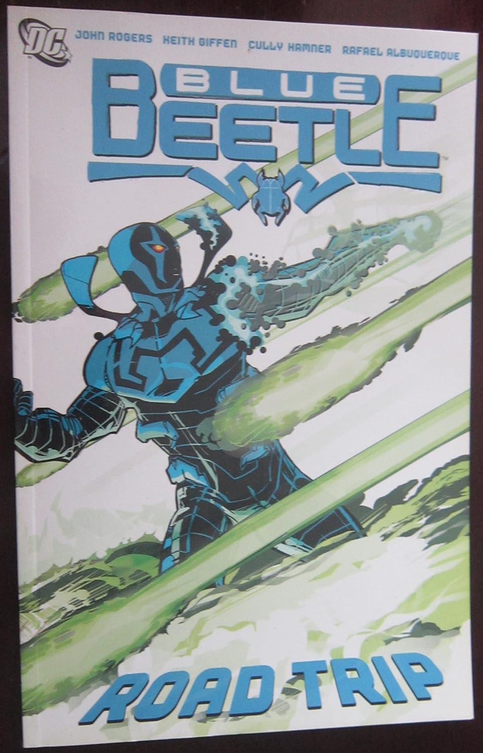 Blue Beetle (Book 2): Road Trip (DC Comics)
Blue Beetle (Book 2): Road Trip (DC Comics)