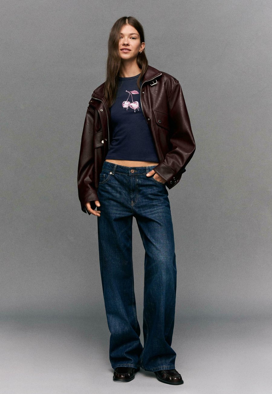 Футболка Bershka SHORT SLEEVE, Royal Blue, Синий, Футболка Bershka SHORT SLEEVE, Royal Blue
Футболка Bershka SHORT SLEEVE, Royal Blue, Синий, Футболка Bershka SHORT SLEEVE, Royal Blue