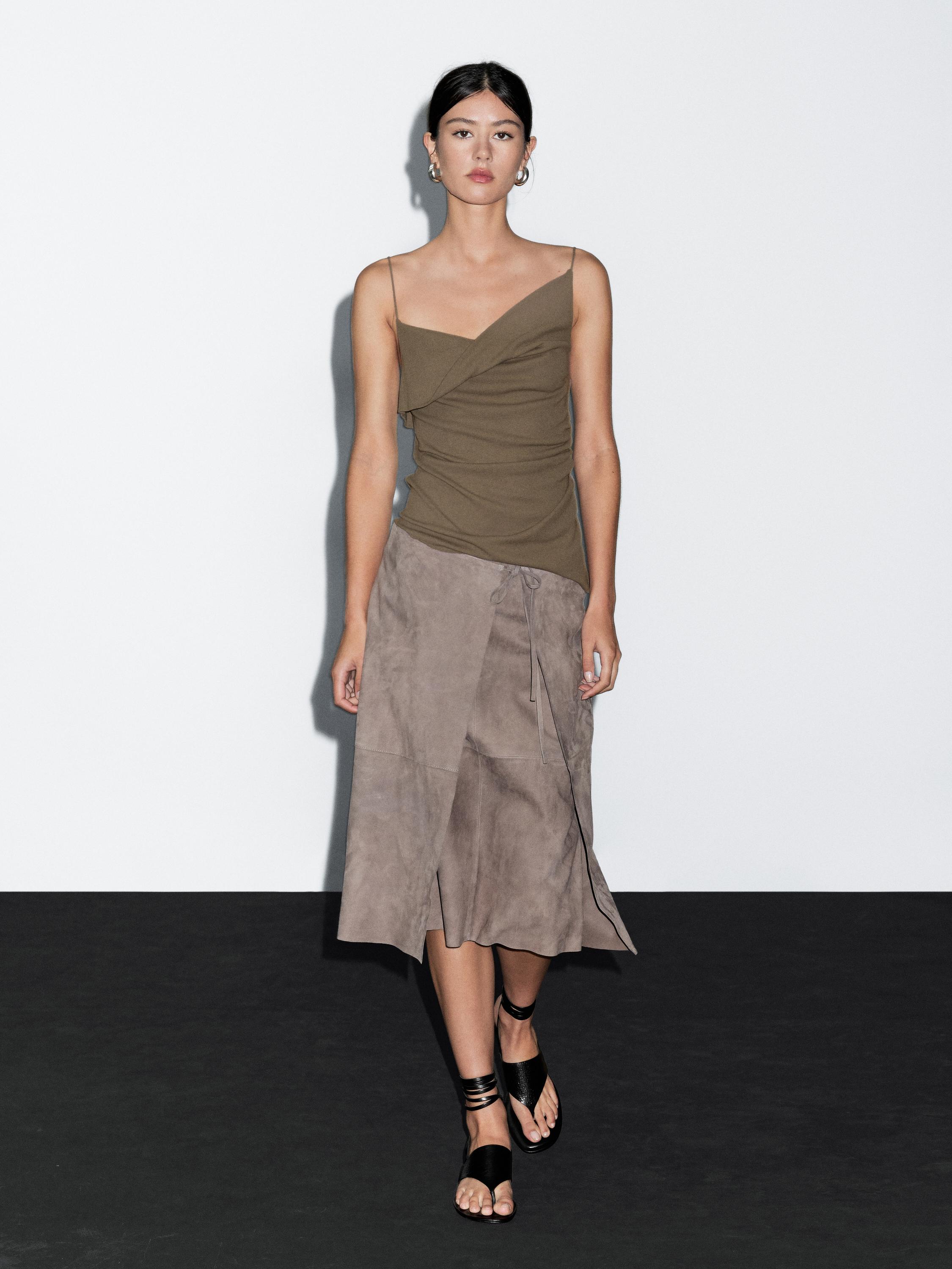 Топ из 100% хлопка с асимметричным вырезом Massimo Dutti, Pale Khaki
Топ из 100% хлопка с асимметричным вырезом Massimo Dutti, Pale Khaki