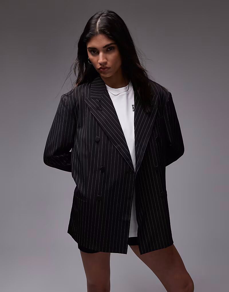 Пиджак в тонкую полоску черного цвета House Of Sunny
Пиджак в тонкую полоску черного цвета House Of Sunny