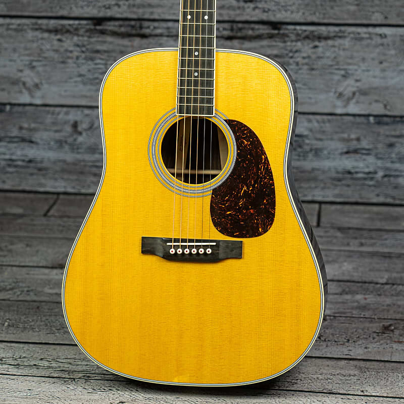 Акустическая гитара Martin D-35
Акустическая гитара Martin D-35