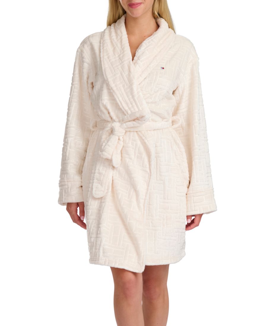 Женский короткий халат с длинными рукавами и рельефным рисунком, плюшевый Tommy Hilfiger, White
Женский короткий халат с длинными рукавами и рельефным рисунком, плюшевый Tommy Hilfiger, White