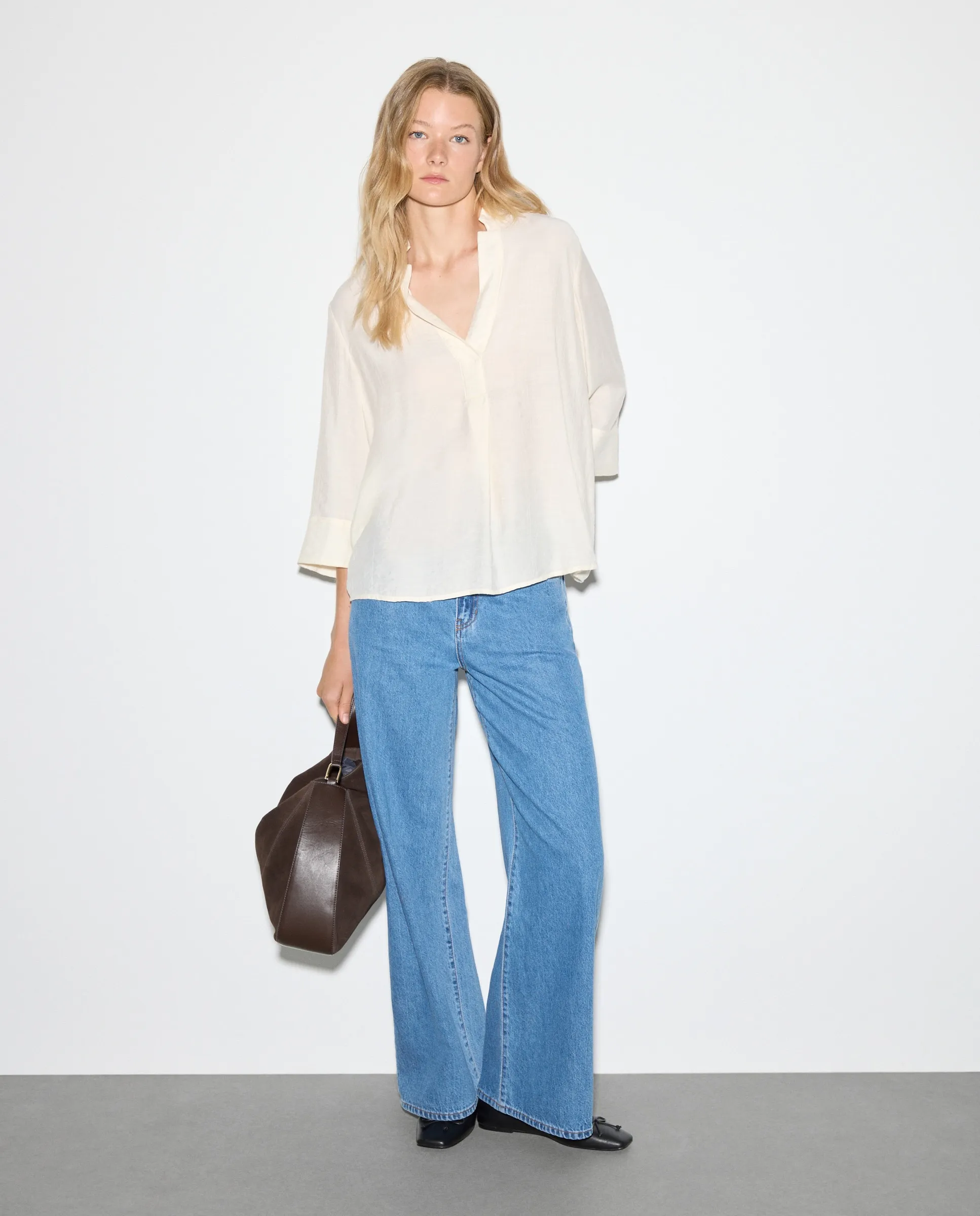 Женские джинсы из гладкого хлопка Woman El Corte Inglés, бледно-голубой
Женские джинсы из гладкого хлопка Woman El Corte Inglés, бледно-голубой