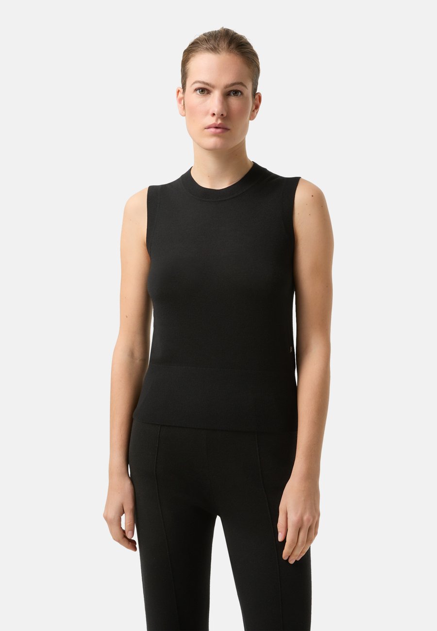 Топ Bogner STRICK ISOLA, Schwarz/Black
Топ Bogner STRICK ISOLA, Schwarz/Black