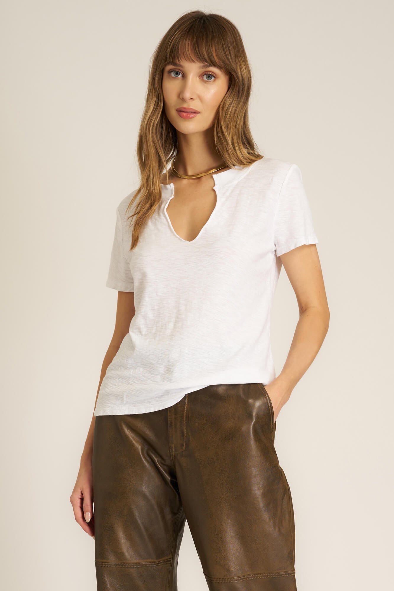 Футболка с вырезом PROJECT SOCIAL T, белый
Футболка с вырезом PROJECT SOCIAL T, белый