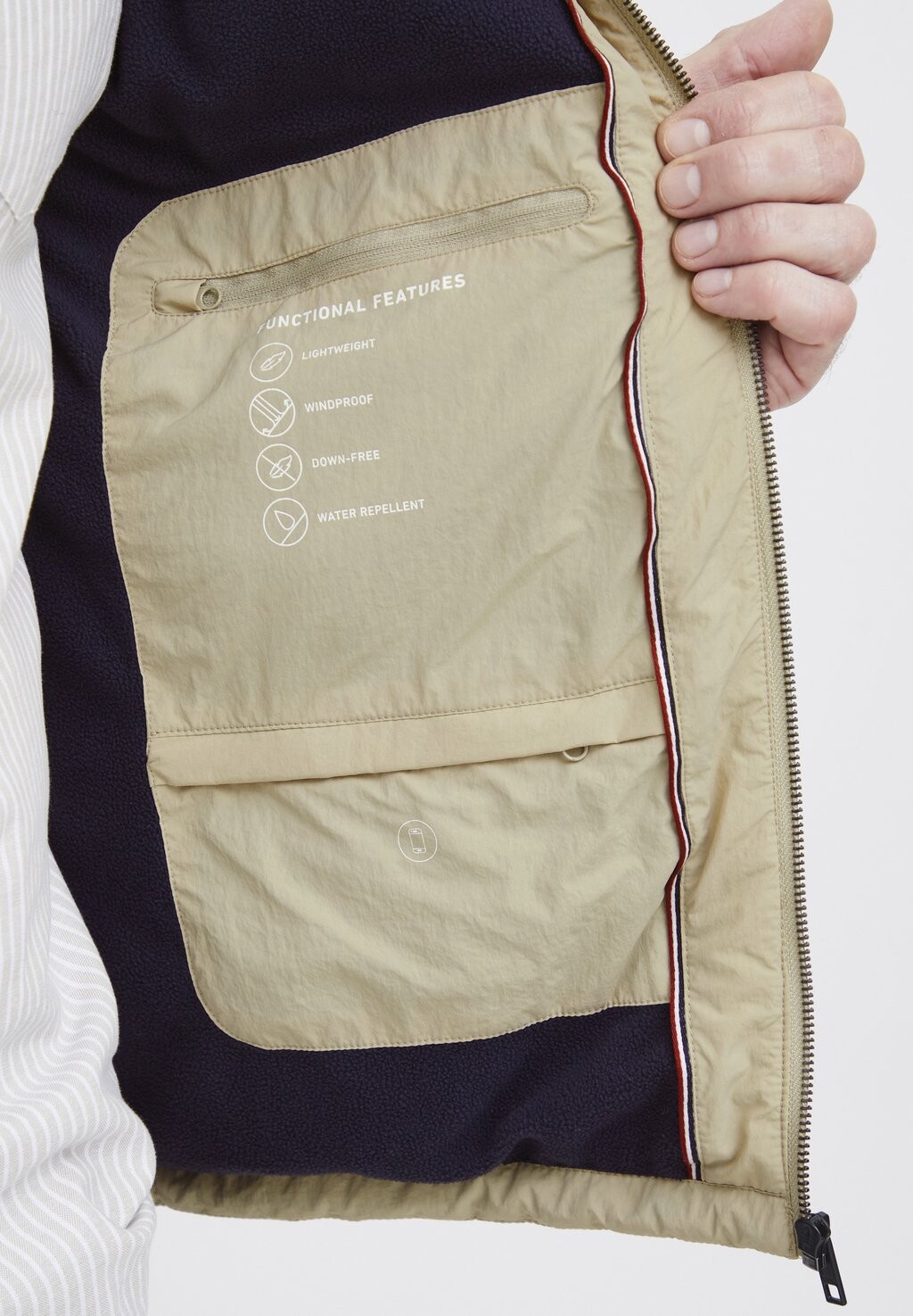 Легкая куртка QUILT FQ1924, бежевый
Легкая куртка QUILT FQ1924, бежевый