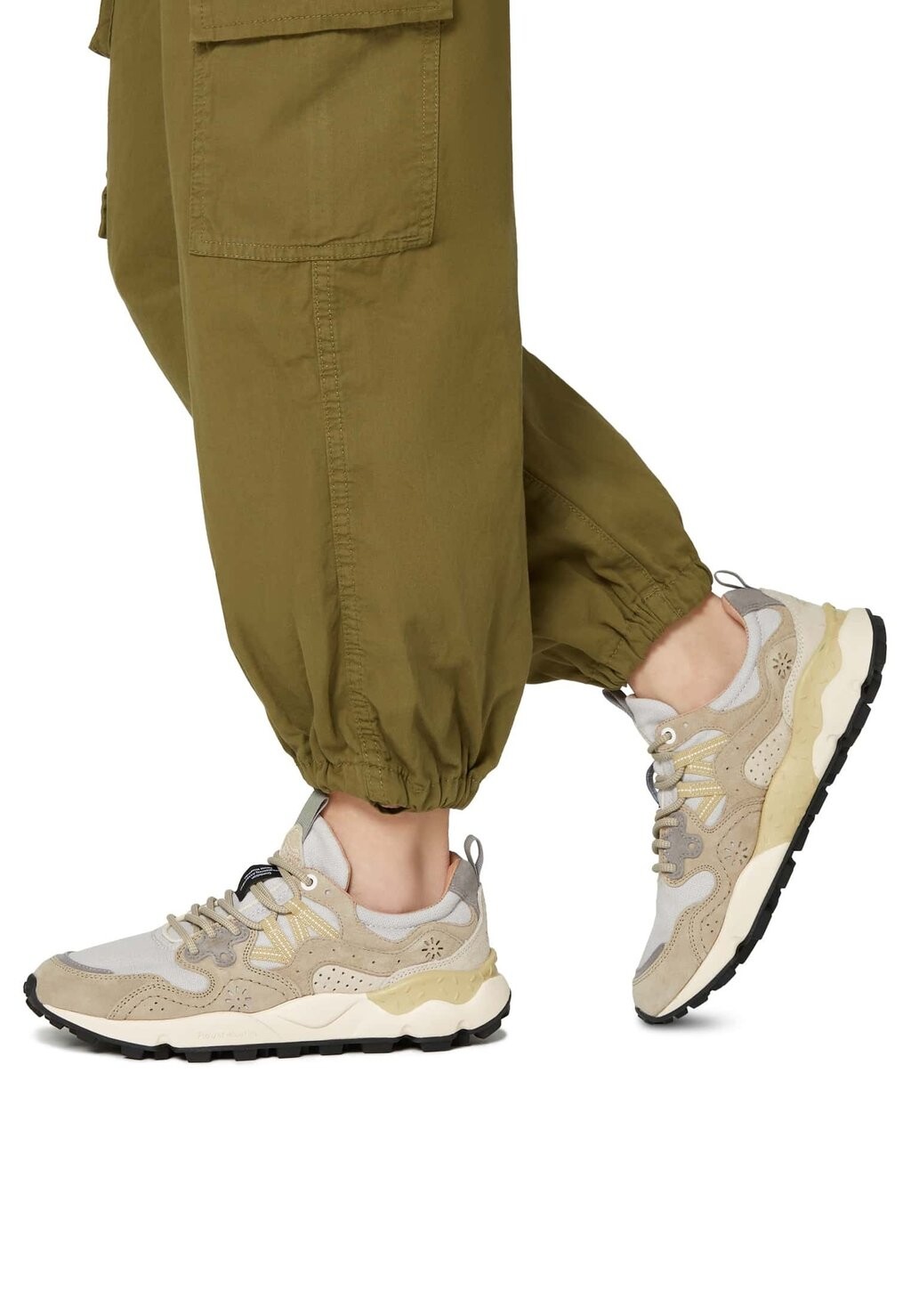 Кроссовки низкие Flower Mountain, цвет taubengrau
Кроссовки низкие Flower Mountain, цвет taubengrau