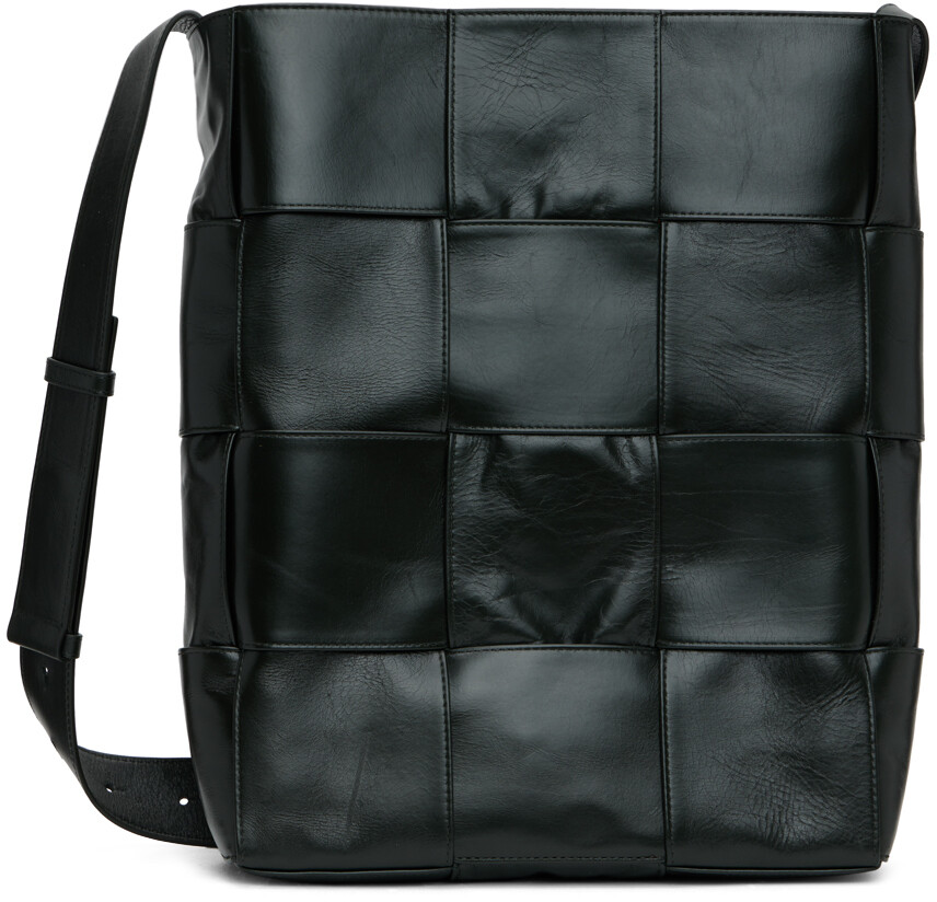 Зеленая акро-сумка Bottega Veneta 
Зеленая акро-сумка Bottega Veneta