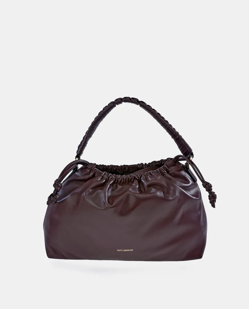 Сумка-бакет из кожи с магнитной застежкой и шнурком Guy Laroche, бордовый
Сумка-бакет из кожи с магнитной застежкой и шнурком Guy Laroche, бордовый