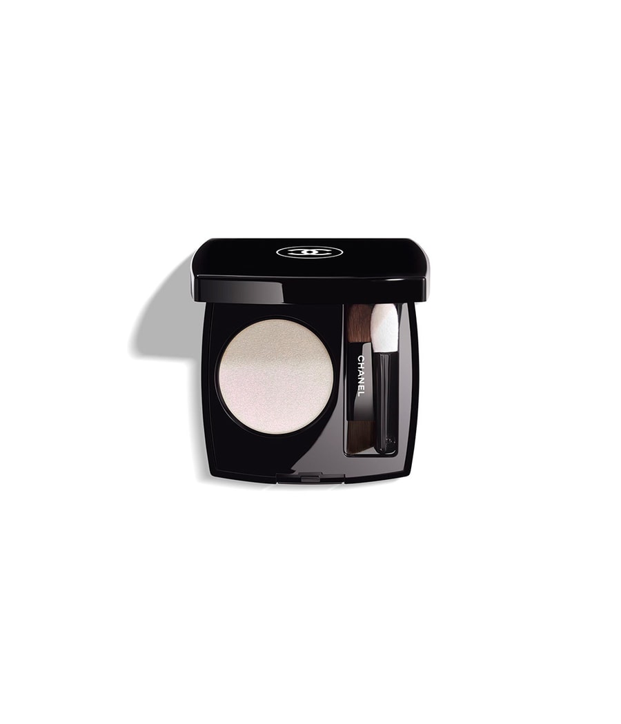 Тени для век CHANEL OMBRE ESSENTIELLE, 220 BLANC PERLE, 2g
Тени для век CHANEL OMBRE ESSENTIELLE, 220 BLANC PERLE, 2g