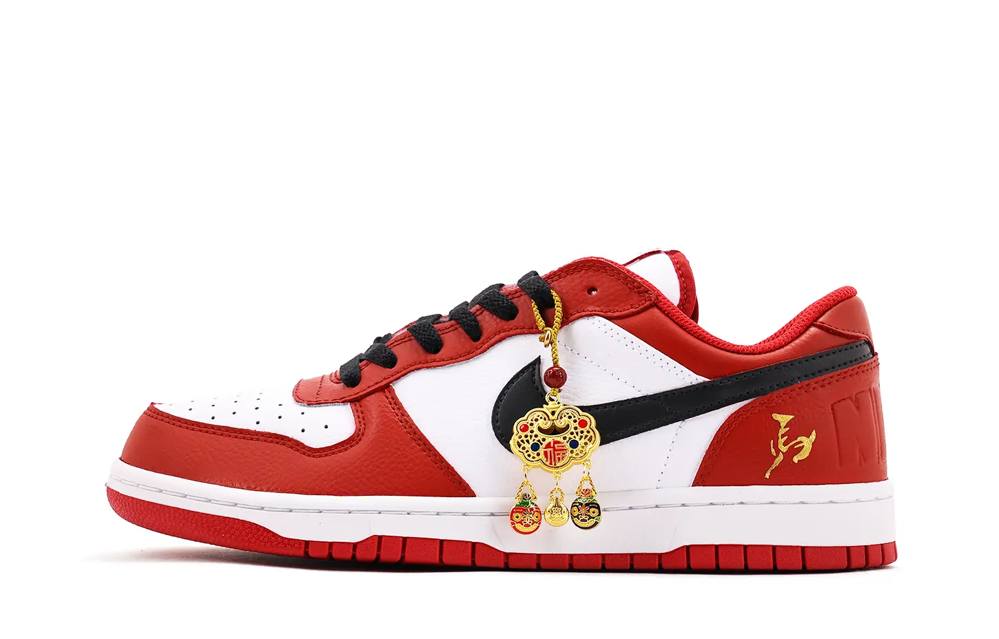 Nike Большие обмотки, износостойкие и нескользящие низкие кроссовки для скейтбординга Unisex черные красные
Nike Большие обмотки, износостойкие и нескользящие низкие кроссовки для скейтбординга Unisex черные красные