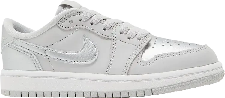 Кроссовки Air Jordan 1 Retro Low OG PS 'Metallic Silver', серый
Кроссовки Air Jordan 1 Retro Low OG PS 'Metallic Silver', серый