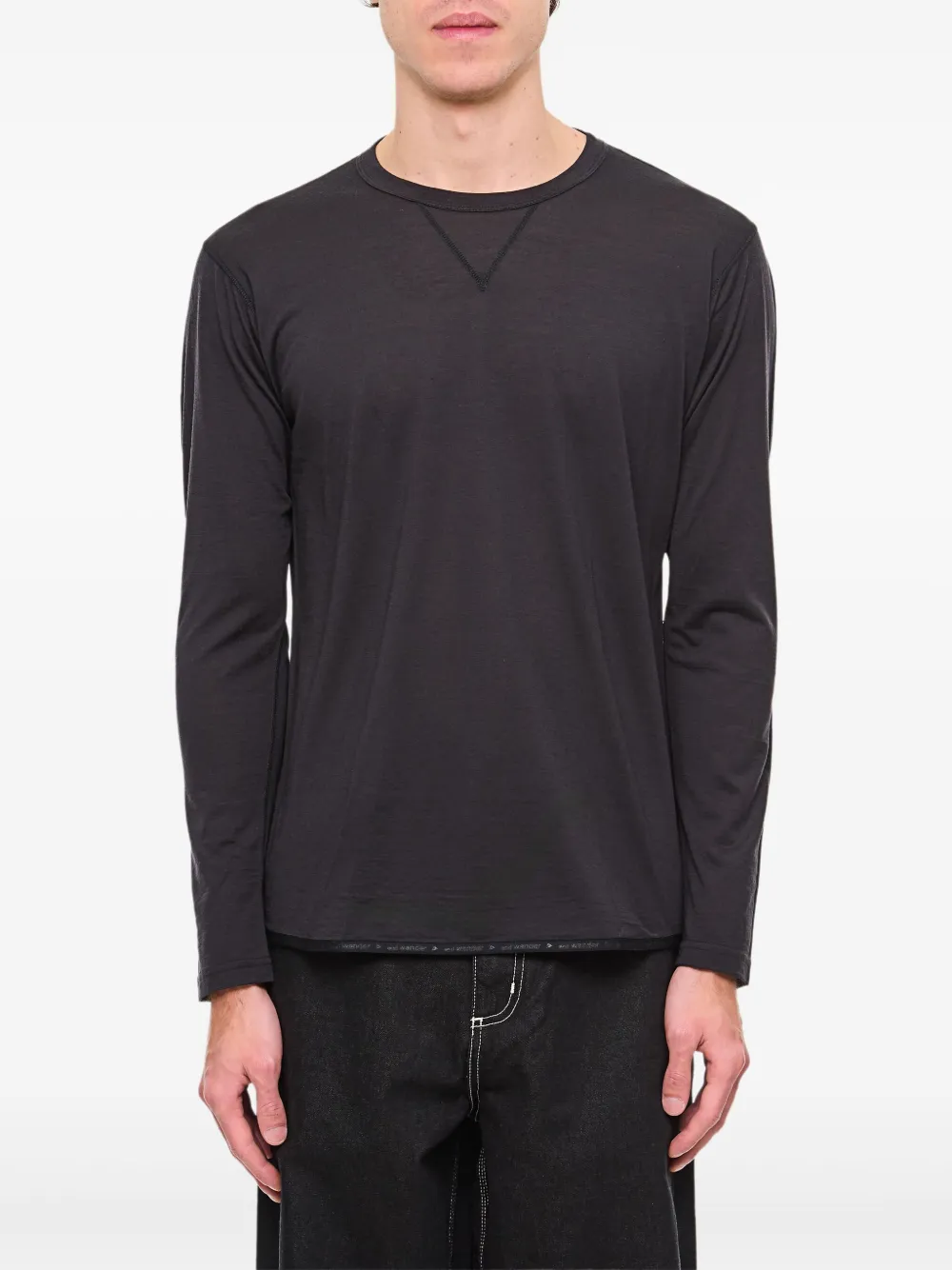 Футболка с длинными рукавами and Wander, черный
Футболка с длинными рукавами and Wander, черный