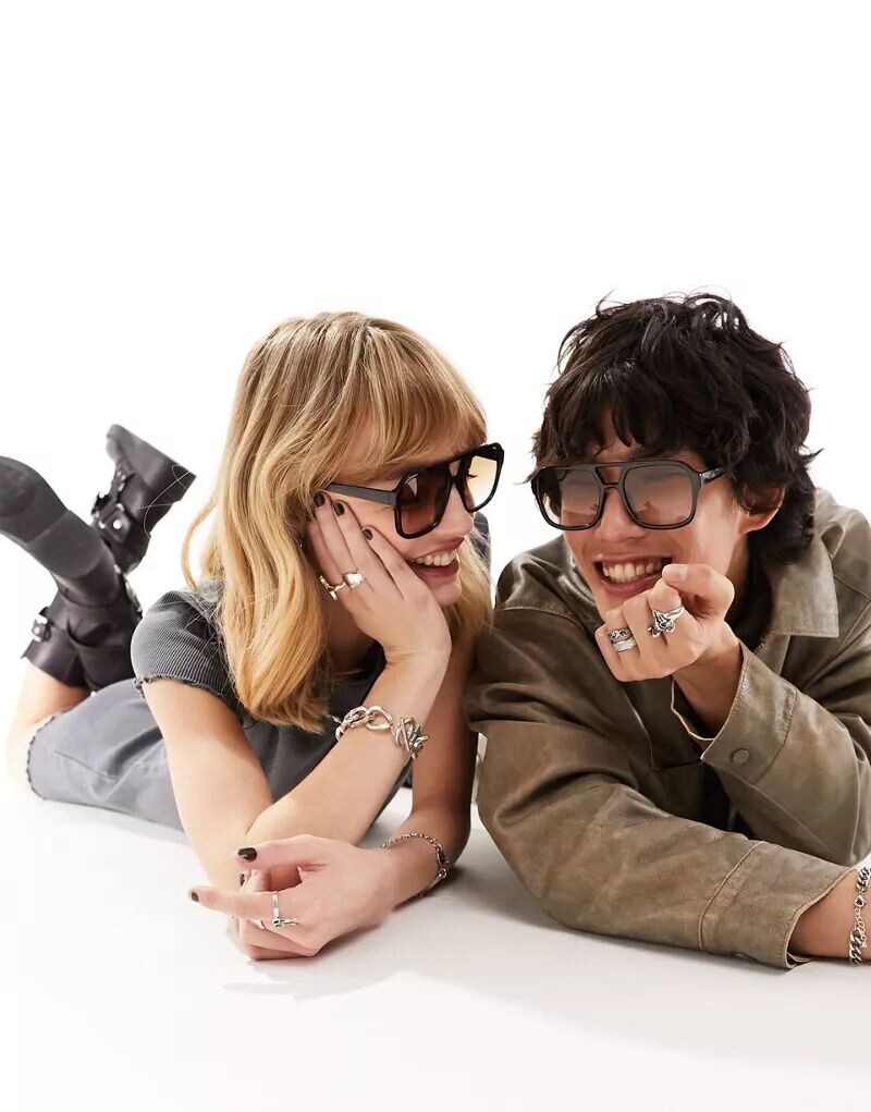 Черные солнцезащитные очки-авиаторы AJ Morgan York
Черные солнцезащитные очки-авиаторы AJ Morgan York