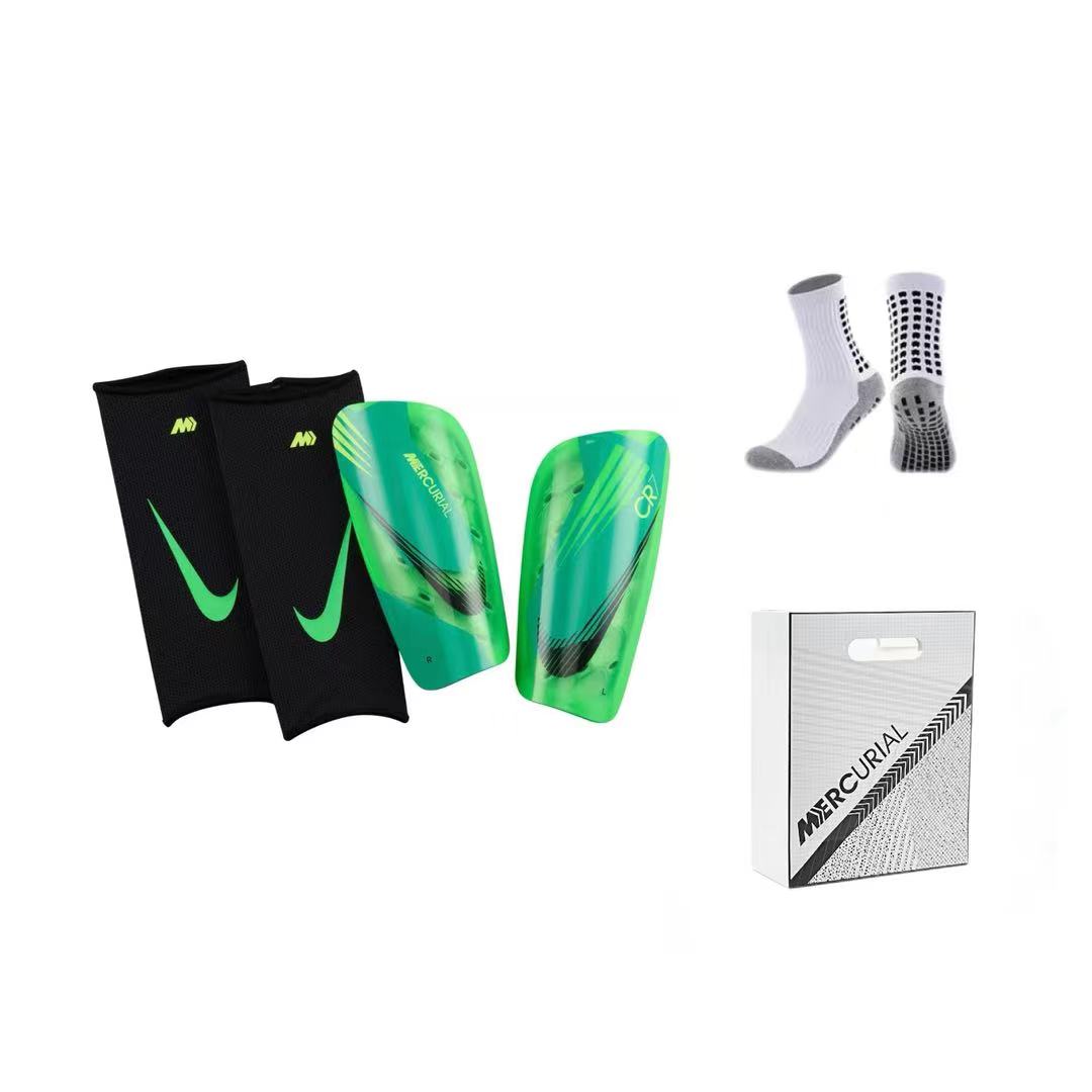 Защитные накладки на ноги NK CR7 MERC LITE GRD - SP24 CR7 Nike, shopping bag+soccer socks
Защитные накладки на ноги NK CR7 MERC LITE GRD - SP24 CR7 Nike, shopping bag+soccer socks
