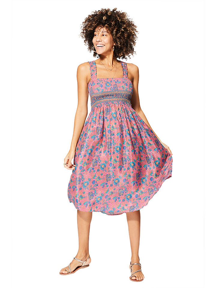 Длинное платье Aller Simplement, цвет rosa/blau
Длинное платье Aller Simplement, цвет rosa/blau