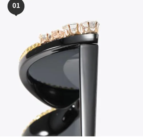 Модные солнцезащитные очки 2027 года с бриллиантами для женщин, сексуальные, с кристаллами, в оправе «кошачий глаз», с металлическими украшениями и стразами MTZJH, C2
Модные солнцезащитные очки 2027 года с бриллиантами для женщин, сексуальные, с кристаллами, в оправе «кошачий глаз», с металлическими украшениями и стразами MTZJH, C2