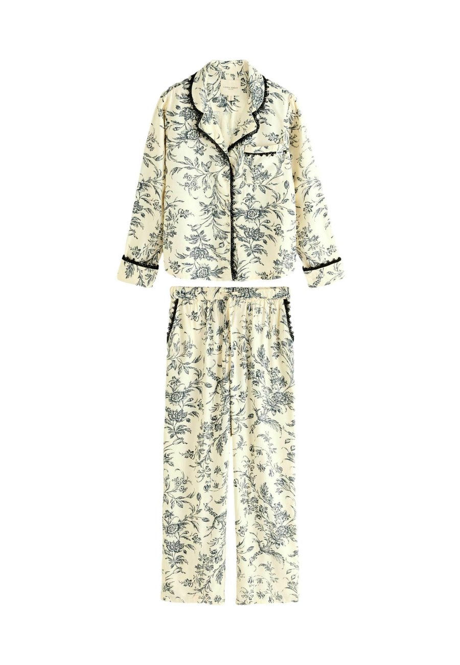 Пижамный комплект Laura Ashley SET, Monochrome Lloyd/Black
Пижамный комплект Laura Ashley SET, Monochrome Lloyd/Black