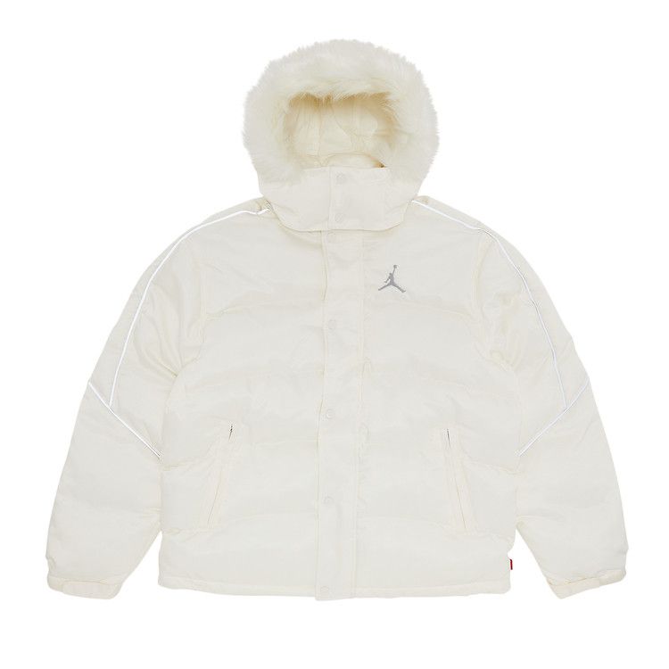 Куртка Supreme x Jordan Puffer Jacket, White
Куртка Supreme x Jordan Puffer Jacket, White