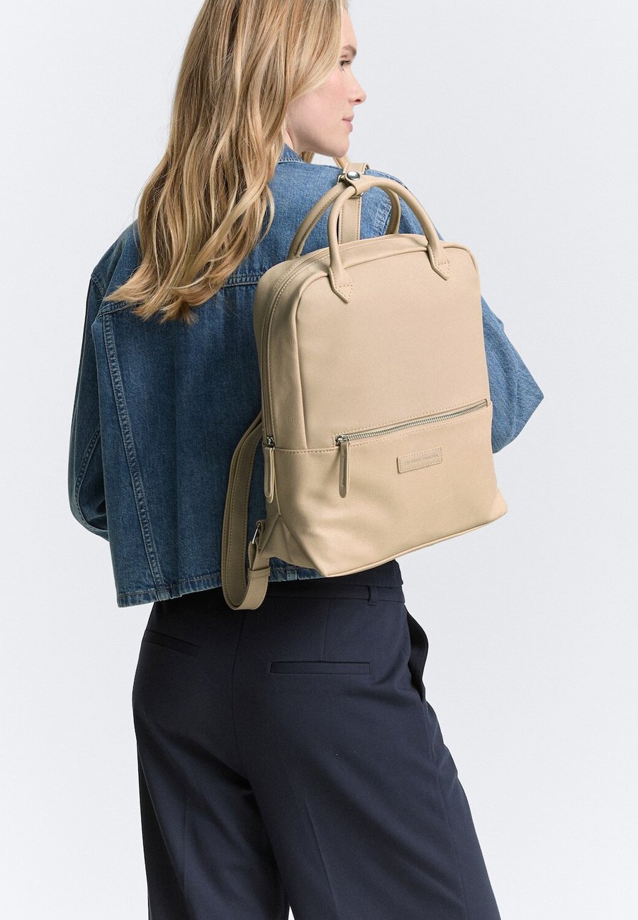 Рюкзак TOM TAILOR TTGIA, Beige
Рюкзак TOM TAILOR TTGIA, Beige