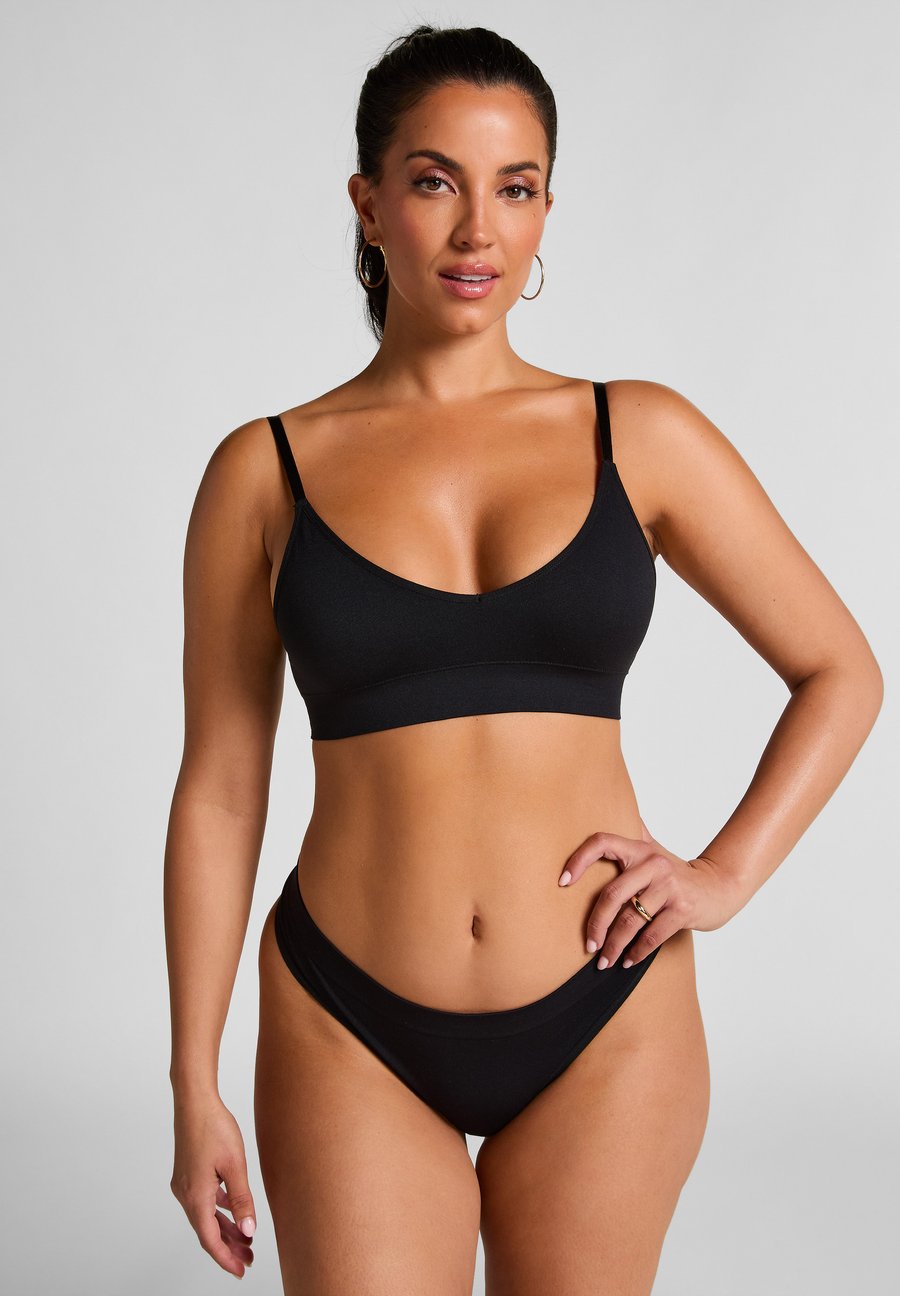 Трусы Hunkemöller DIDE , Black
Трусы Hunkemöller DIDE , Black