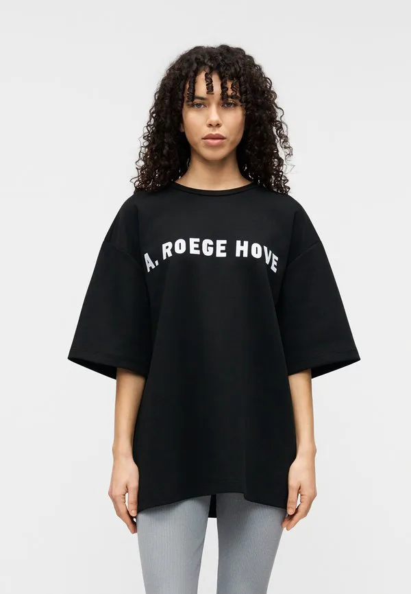 Футболка с логотипом A. Roege Hove, Black, Черный, Футболка с логотипом A. Roege Hove, Black
Футболка с логотипом A. Roege Hove, Black, Черный, Футболка с логотипом A. Roege Hove, Black