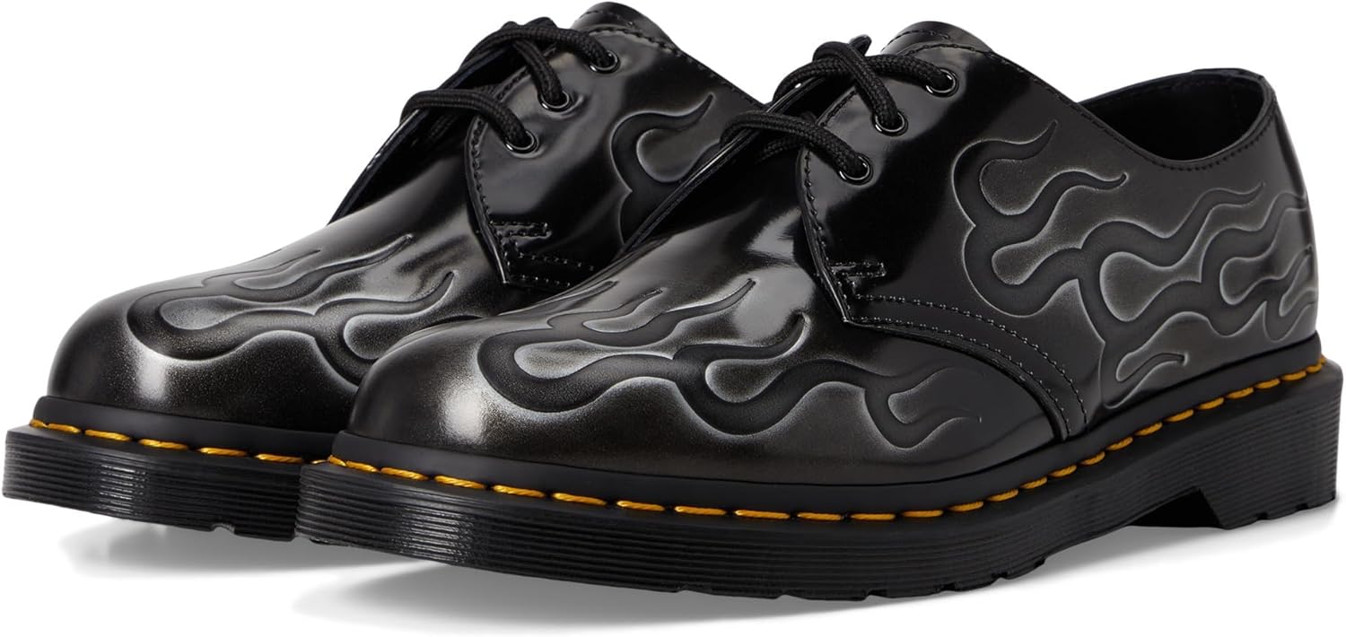 Dr. Martens Unisex-Adult 1461 Inferno, Silver
Dr. Martens Unisex-Adult 1461 Inferno, Silver