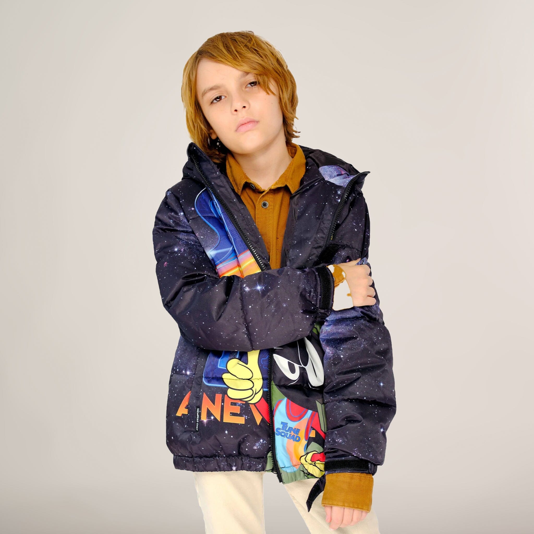 Детская пуховая куртка Space Jam - РАСПРОДАЖА Members Only, Galaxy
Детская пуховая куртка Space Jam - РАСПРОДАЖА Members Only, Galaxy