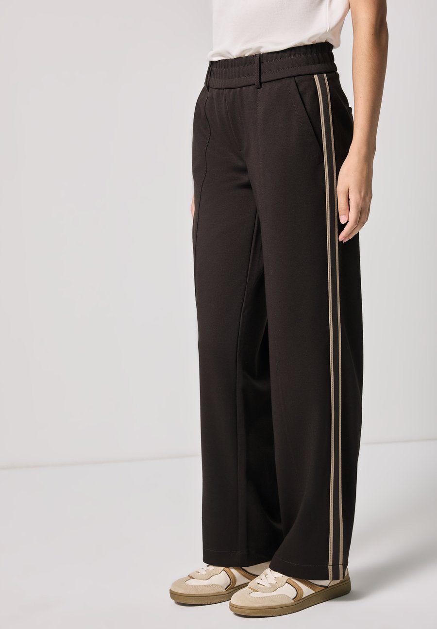 Брюки Street One Studio Trousers, Braun/Dark Brown
Брюки Street One Studio Trousers, Braun/Dark Brown