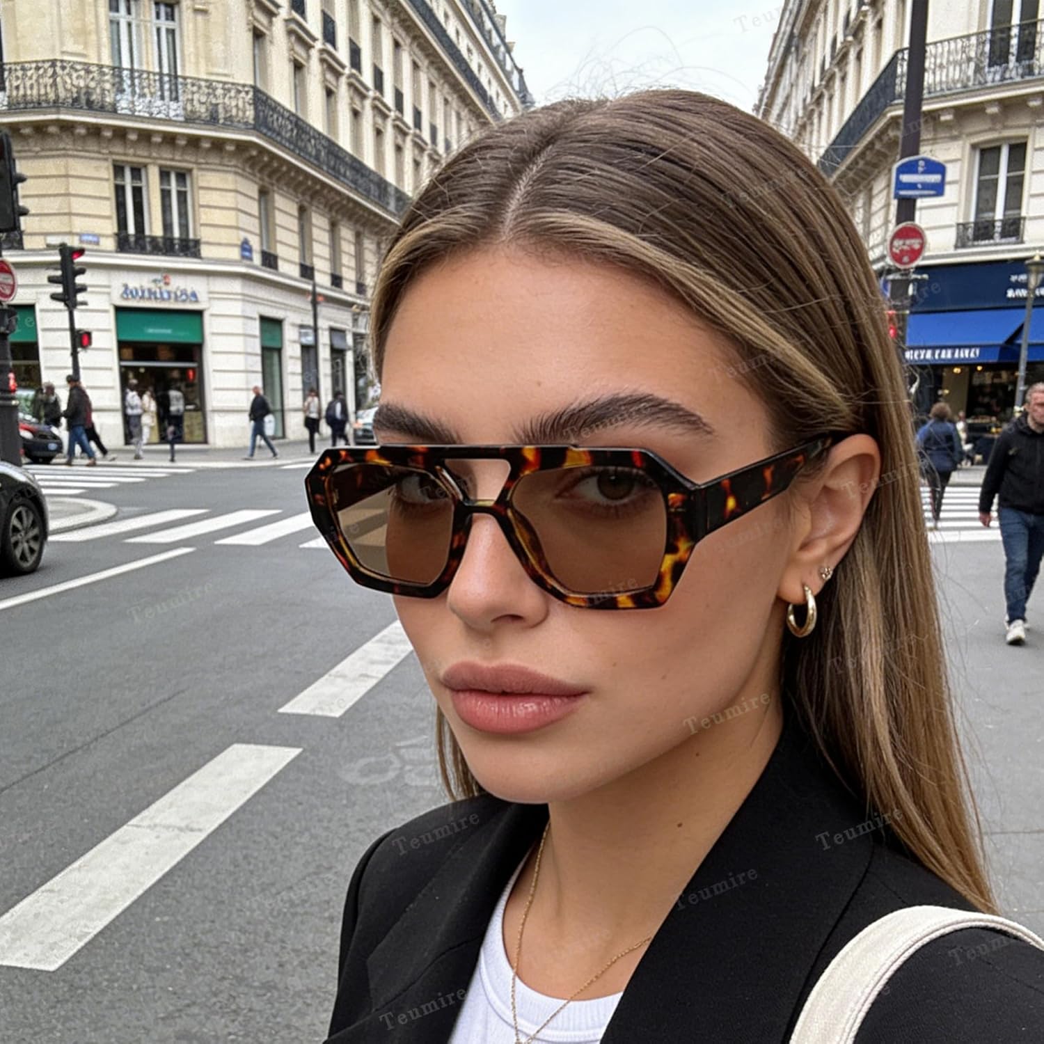 Модные шестиугольные солнцезащитные очки-авиаторы для женщин в стиле 70-х годов, толстая квадратная оправа, двойная перемычка Teumire, A01 Tortoise Frame/Light Brown Lens
Модные шестиугольные солнцезащитные очки-авиаторы для женщин в стиле 70-х годов, толстая квадратная оправа, двойная перемычка Teumire, A01 Tortoise Frame/Light Brown Lens