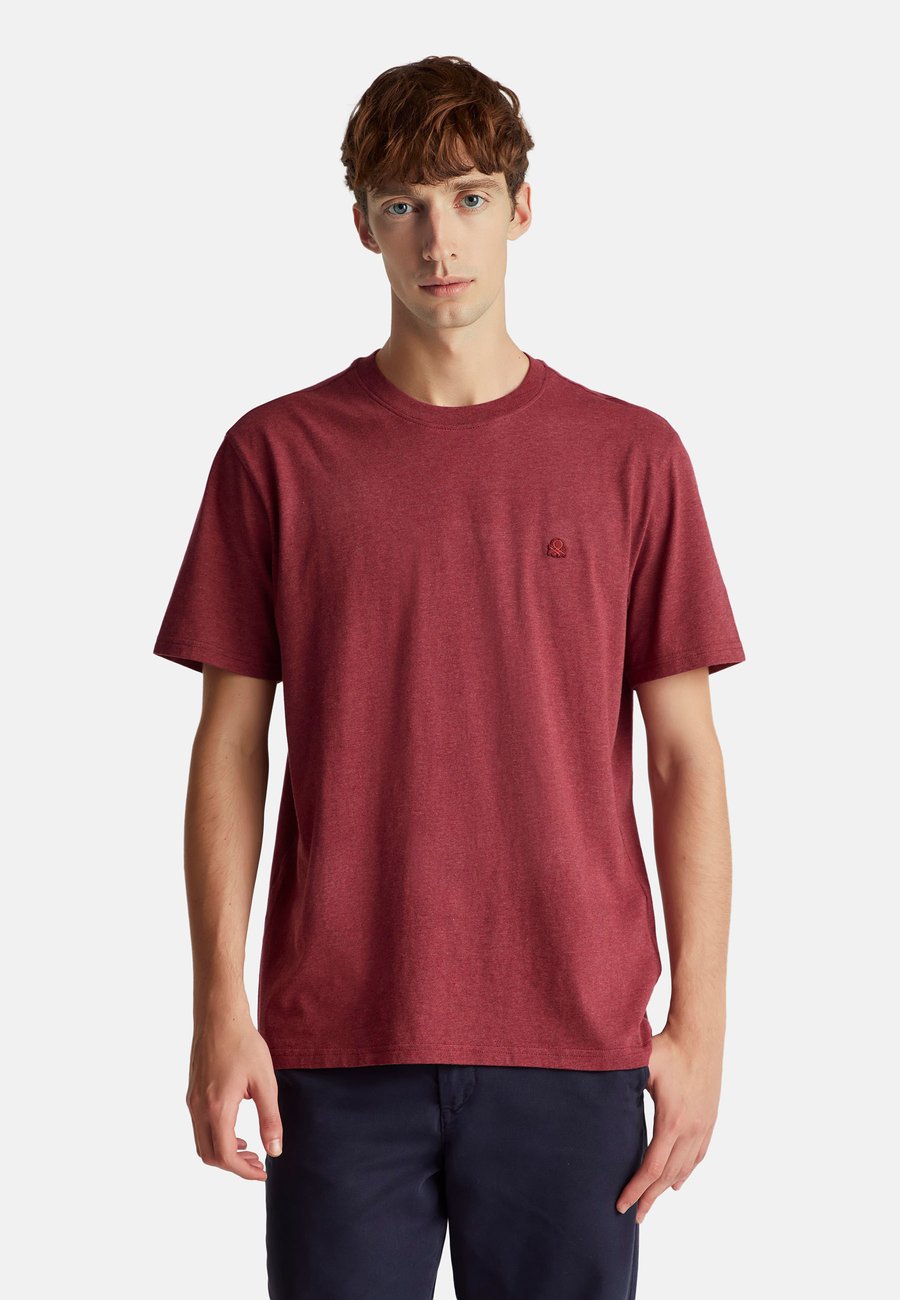 Футболка United Colors of Benetton RELAXED FIT, Red
Футболка United Colors of Benetton RELAXED FIT, Red