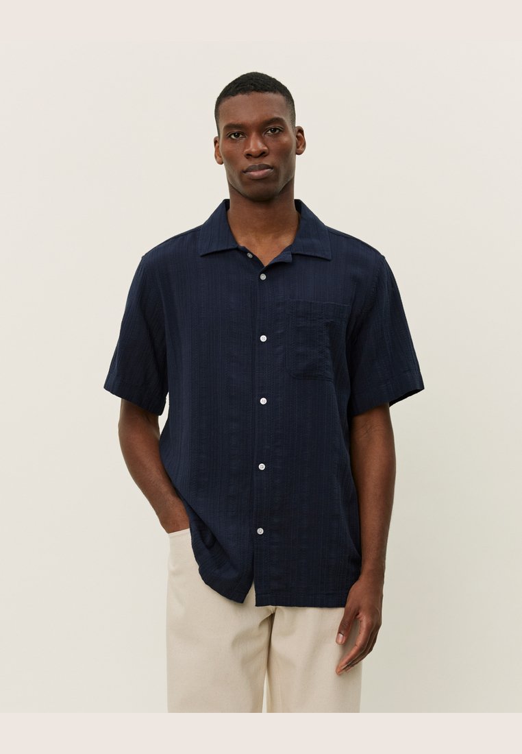 Рубашка CHARLIE Les Deux, темно-синий
Рубашка CHARLIE Les Deux, темно-синий