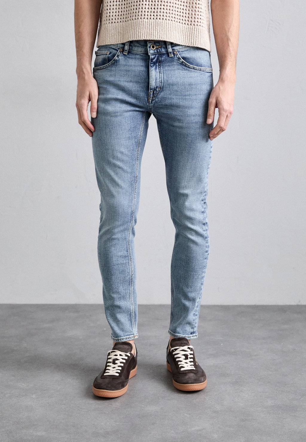 Джинсы облегающего кроя EVOLVE Tiger of Sweden, светло-голубой
Джинсы облегающего кроя EVOLVE Tiger of Sweden, светло-голубой