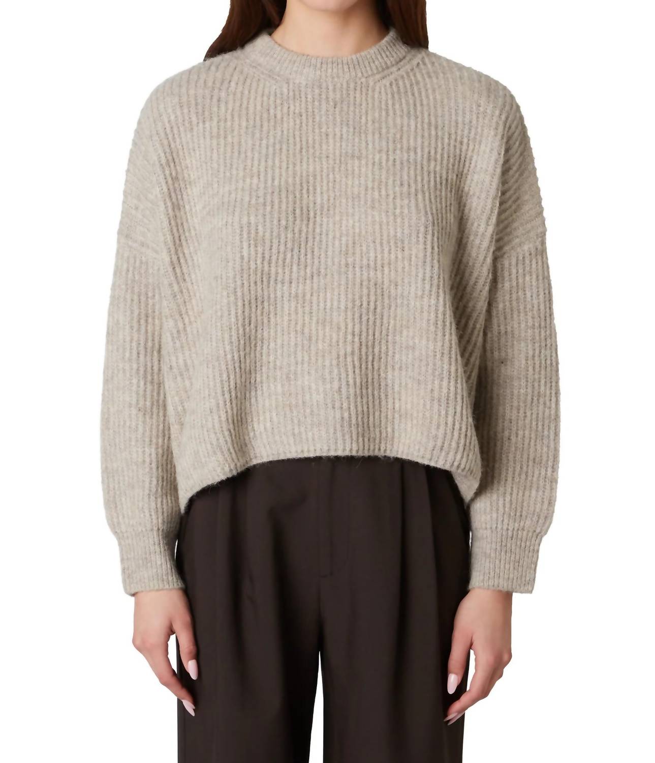 Свитер Ариана белого цвета NIA
Свитер Ариана белого цвета NIA