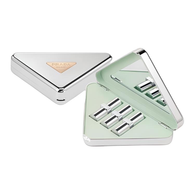 Ограниченный набор помад косметика легко растушевывается увлажняет кожу PRADA
Ограниченный набор помад косметика легко растушевывается увлажняет кожу PRADA