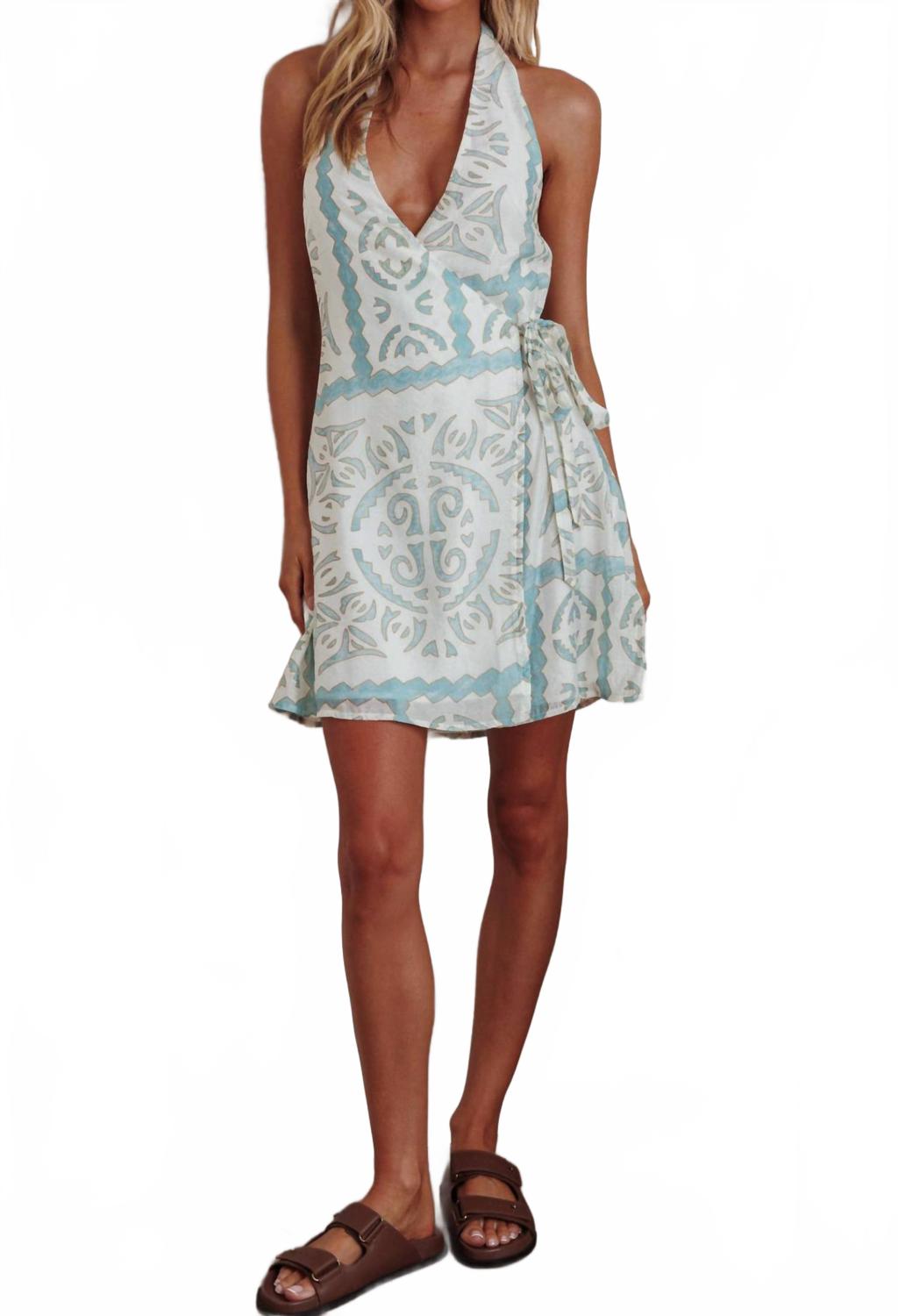 Голубое мини-платье на бретелях One and Only Collective
Голубое мини-платье на бретелях One and Only Collective