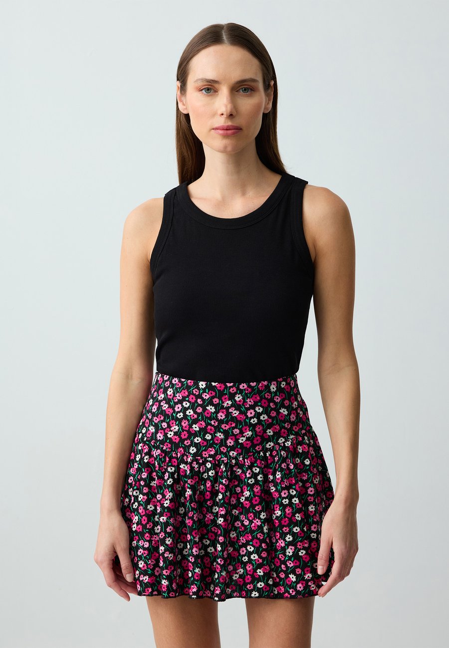 Юбка Jimmy Key A-line skirt, Pink
Юбка Jimmy Key A-line skirt, Pink